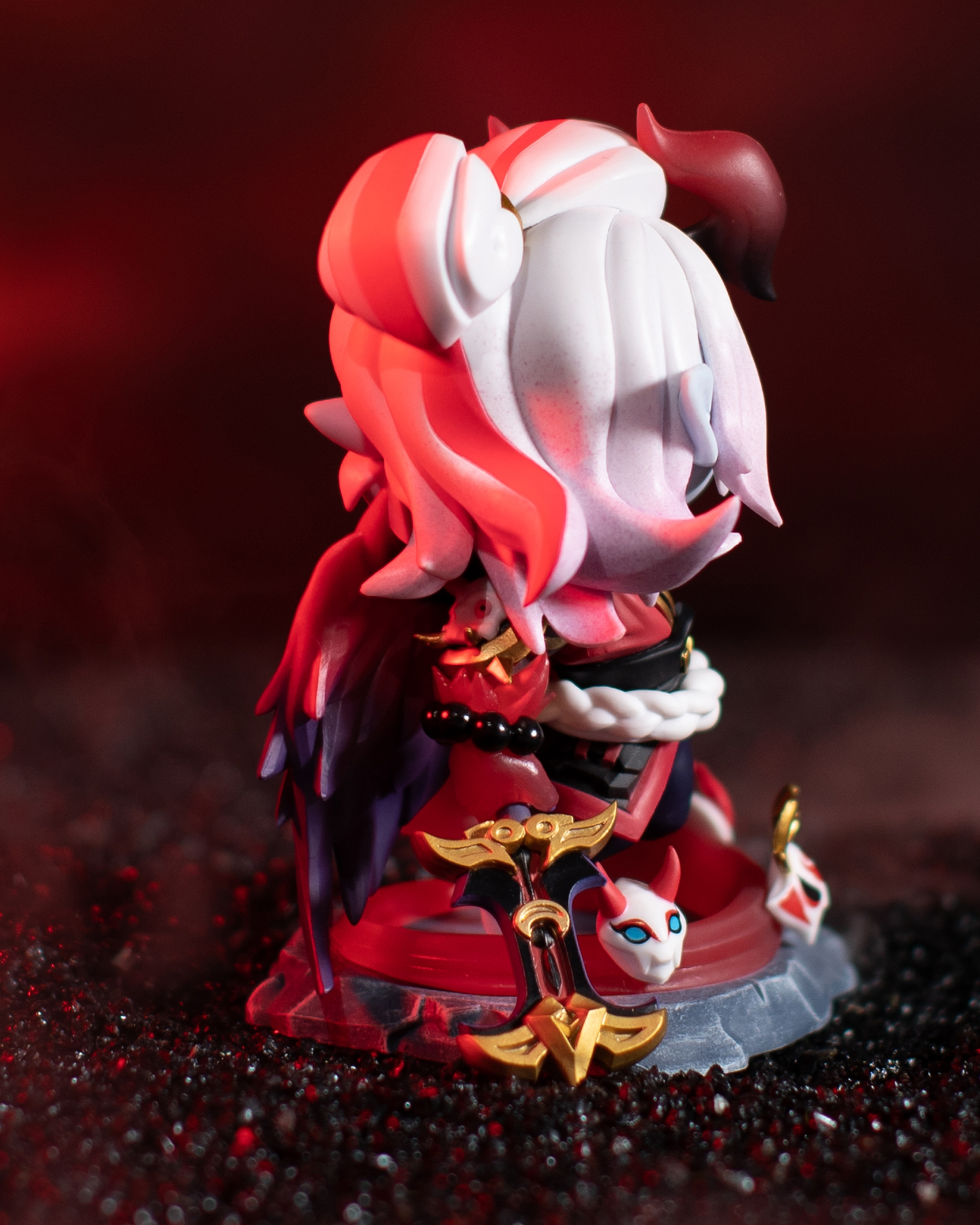 Blood Moon Aatrox Figure (with FREE icon)