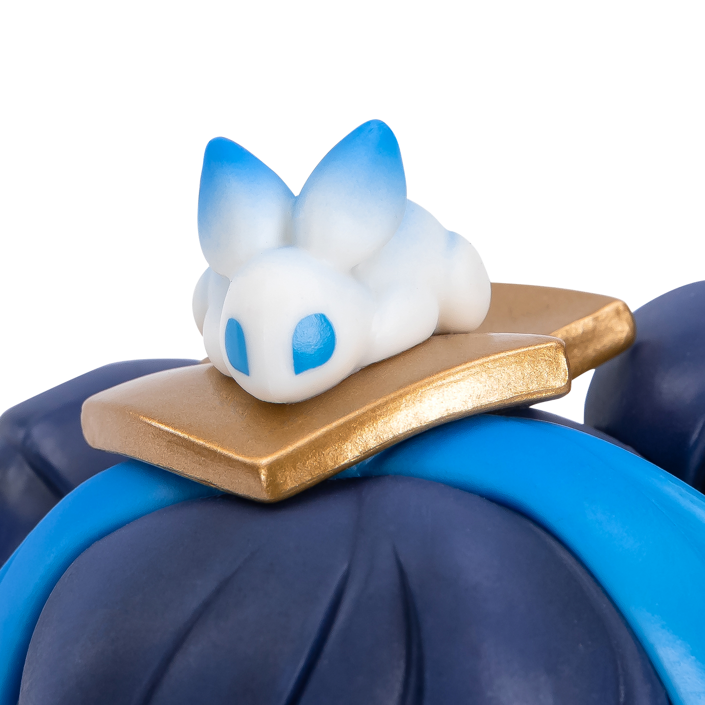 Porcelain Lux Figure (with FREE icon)